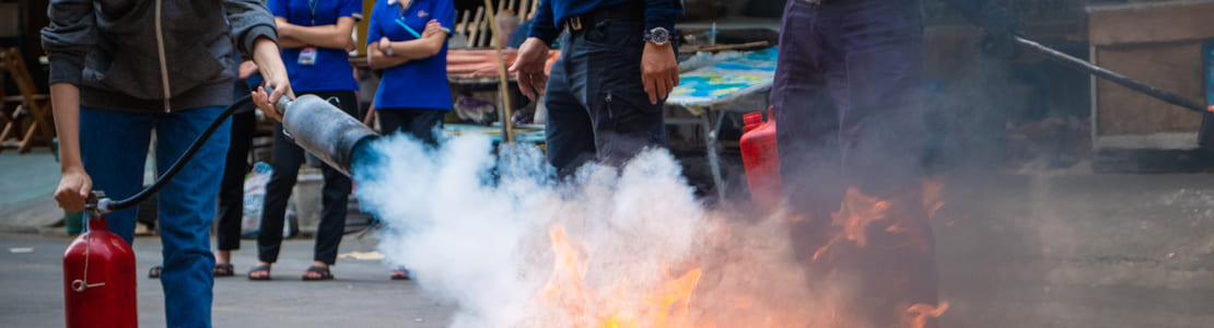 Corsi Antincendio obbligatori per i lavoratori addetti alla prevenzione incendi in aziende con fascia di Rischio Alto. 

La formazione ha una durata di 16 ore e prevede 12 ore di parte teorica, 4 ore di esercitazioni pratiche e il superamento di un esame di abilitazione alla mansione da sostenere presso un Comando dei Vigili del Fuoco sul territorio nazionale.