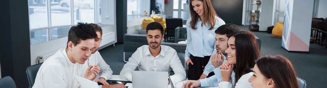 Corsi online per la sicurezza sul lavoro obbligatori per i dipendenti e i neoassunti di aziende con attività lavorative a Rischio Basso, Medio e Alto.