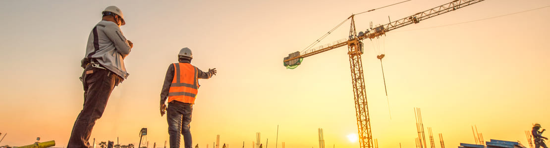 Corsi di formazione obbligatori per ottenere il patentino per gru, a torre o su autocarro.