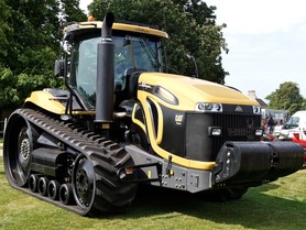 Corso e patentino Trattore agricolo a cingoli