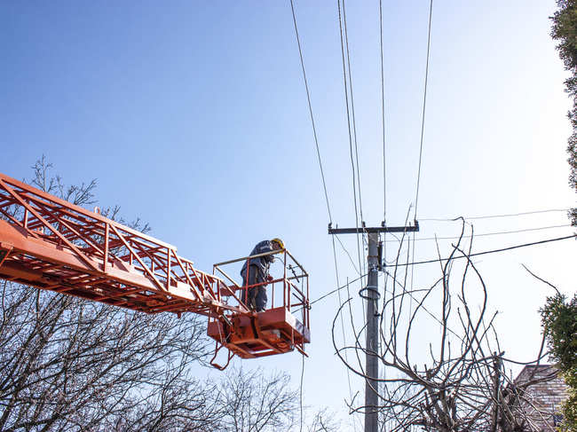 Corso PLE obbligatorio per attestato e patentino per piattaforme aeree